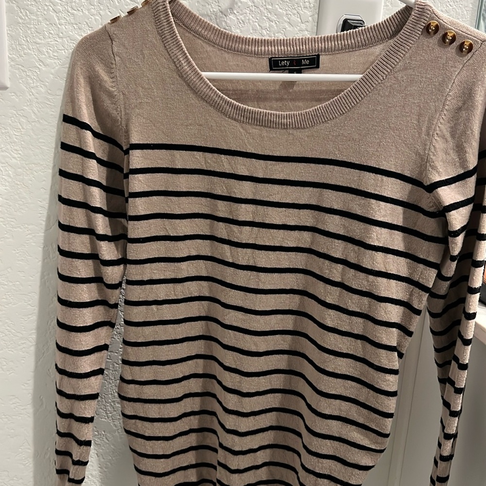 Maternity size small ruched sweater top with button detail